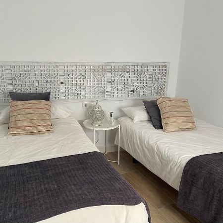 Apartamentos La Higuera 1 Rota Kültér fotó